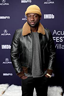 How tall is Sinqua Walls?